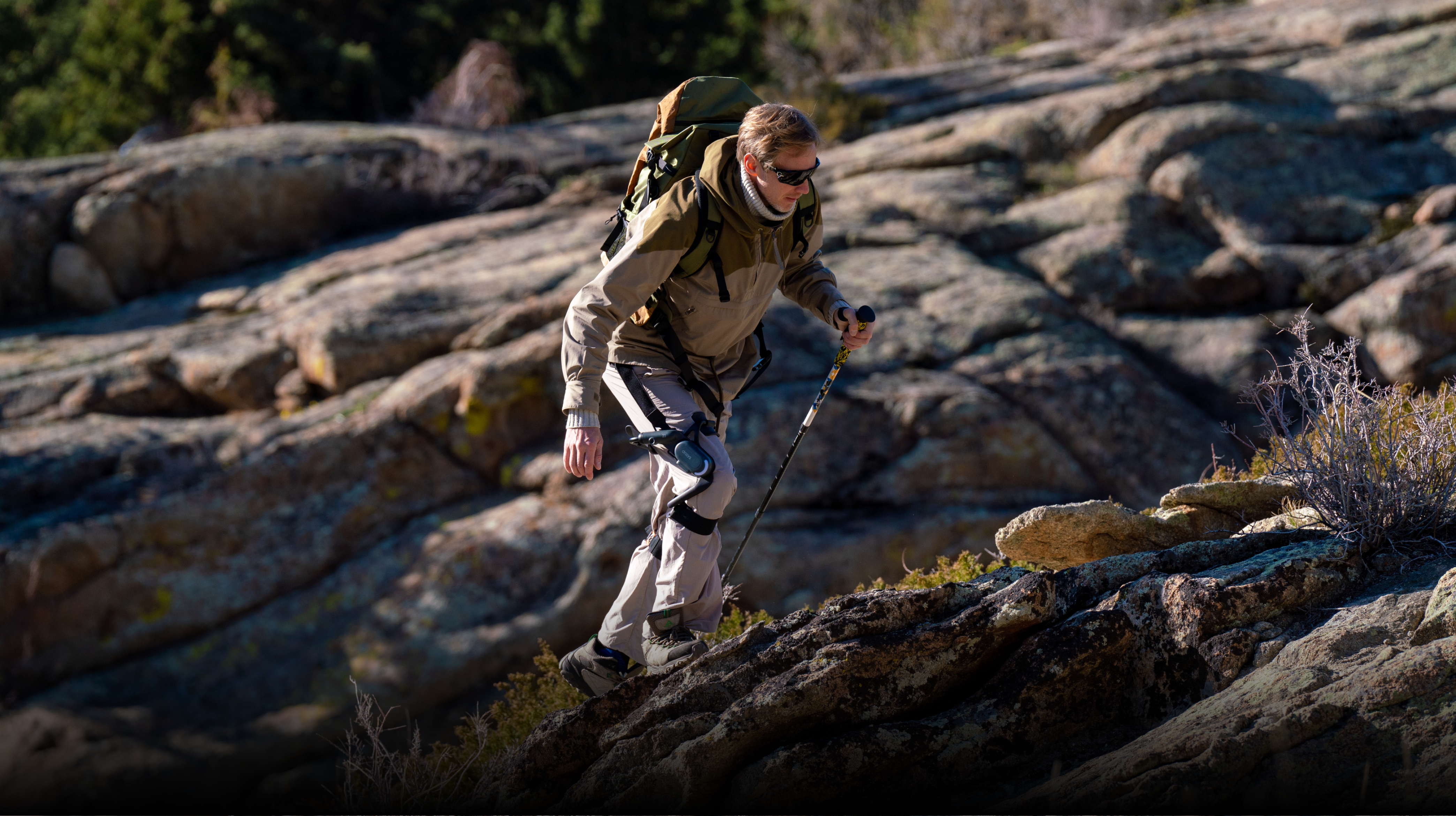 DNSYS Z1 Knee Exoskeleton hiking